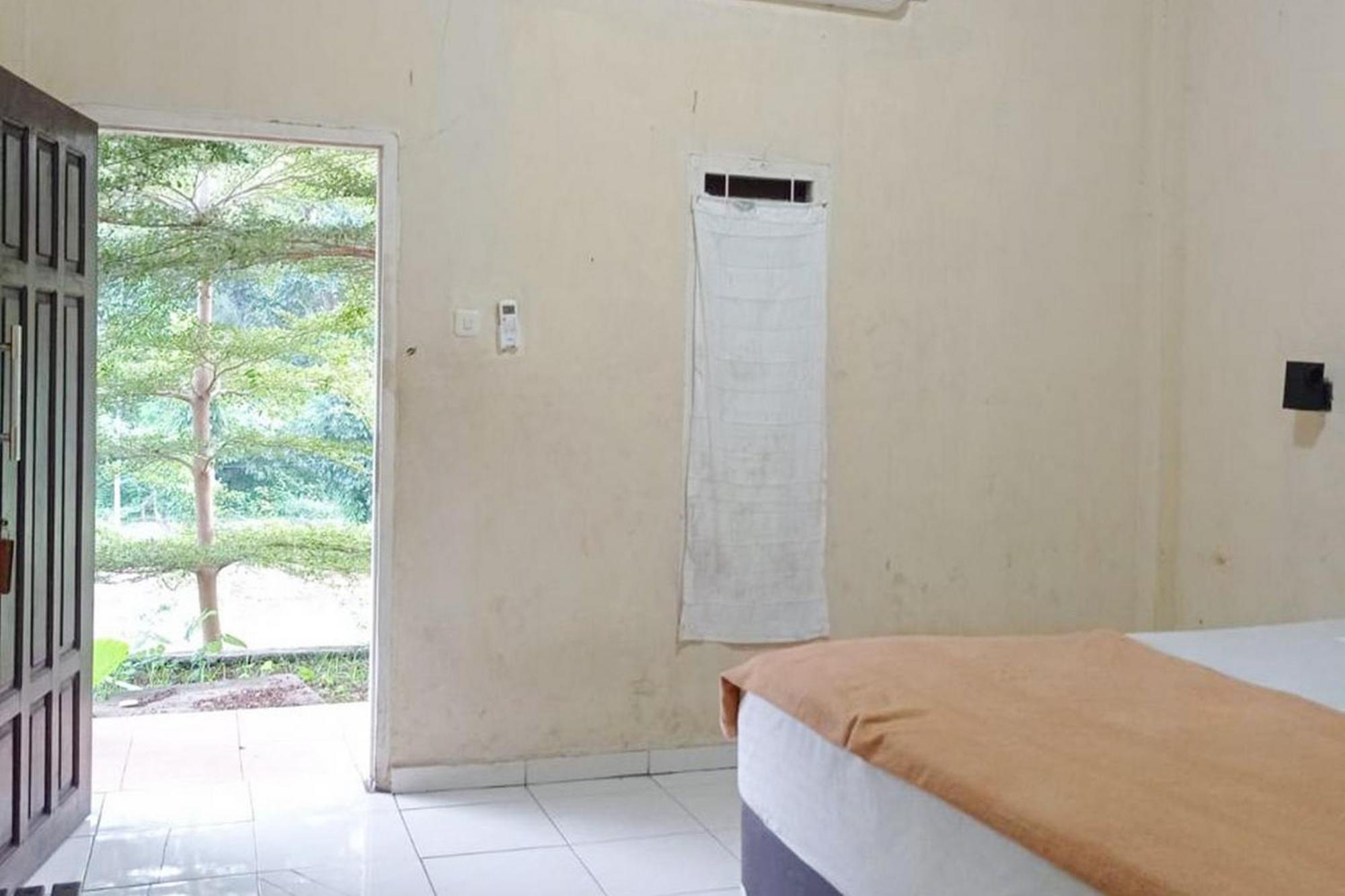 Hotel Pantai Panjang Bengkulu Redpartner מראה חיצוני תמונה
