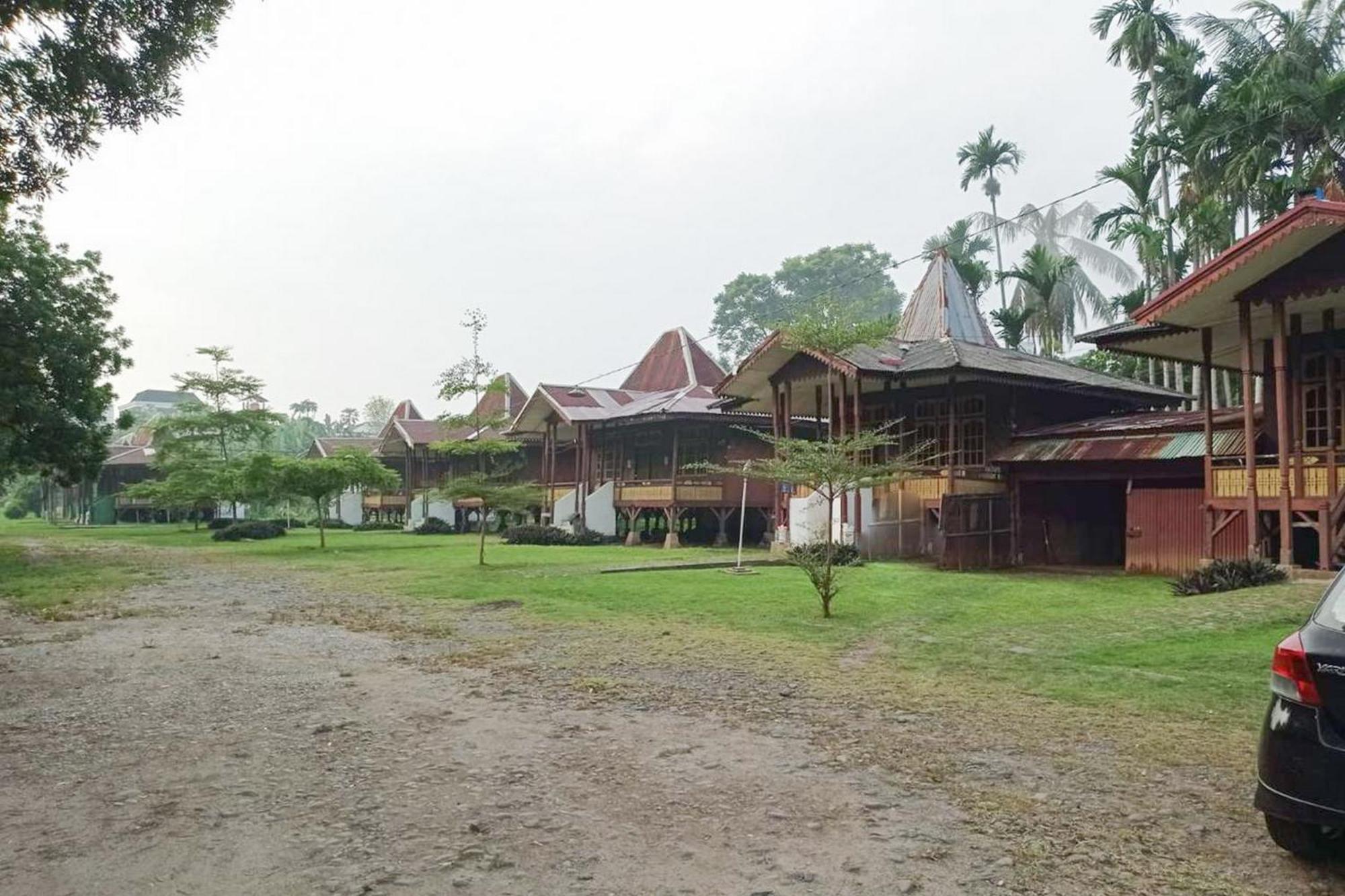 Hotel Pantai Panjang Bengkulu Redpartner מראה חיצוני תמונה